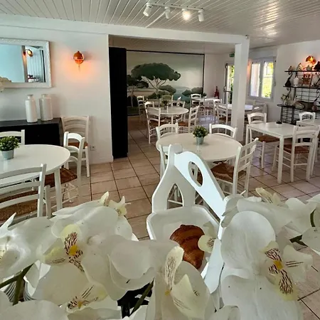 Hotel Le Clos Nicolas 3*
