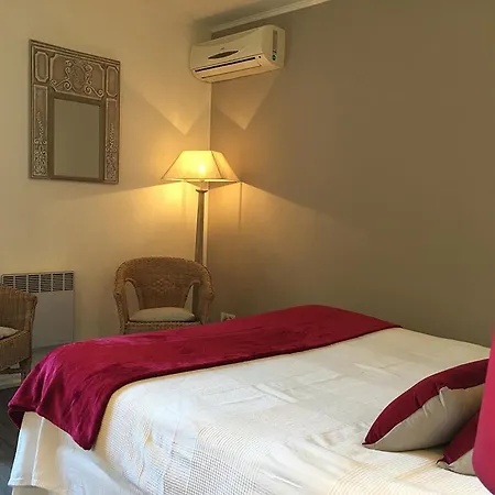 Hotel Le Clos Nicolas 3*