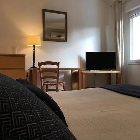 Le Clos Nicolas Hotel 3*
