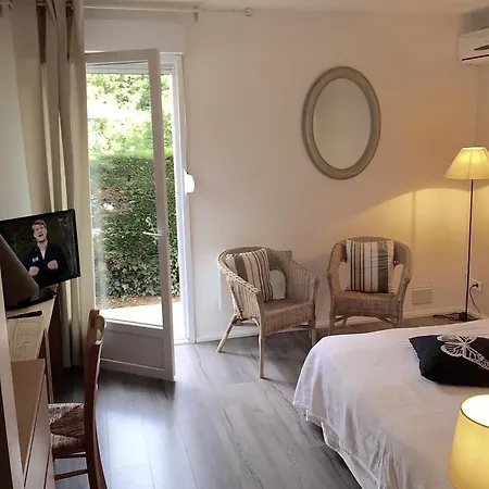 Le Clos Nicolas Hotel
