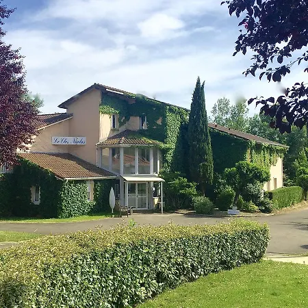 Le Clos Nicolas Hotel 3*